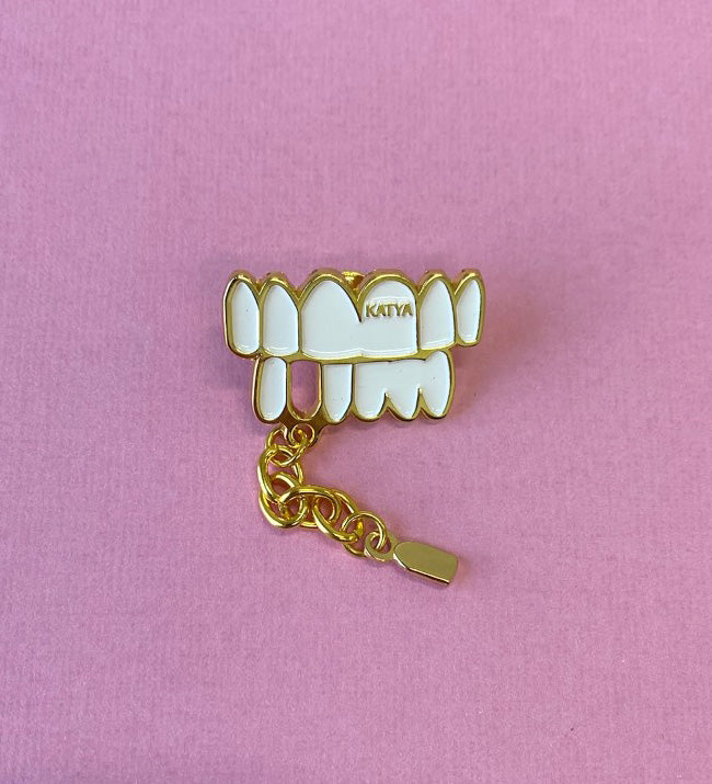 Katya Be Your Own Dentist Badge - Drag Queen Merch